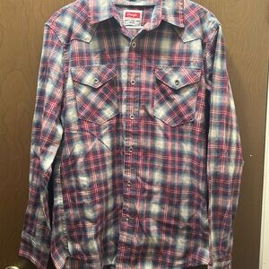 Wrangler Men’s Long Sleeve Red/Blue Plaid Button Up Shirt Silver Buttons Size M